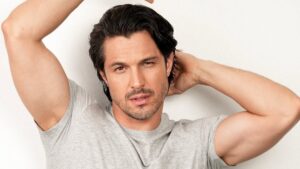 romulo-estrela-e-alvo-de-golpe-e-faz-alerta-nas-redes-sociais